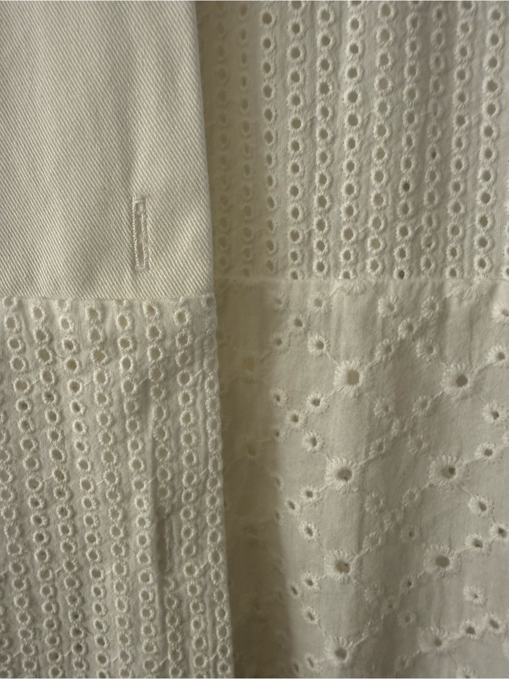 CLOSED /// White Eyelet Button-Down Women's Shirt Size - Picture 6 of 13